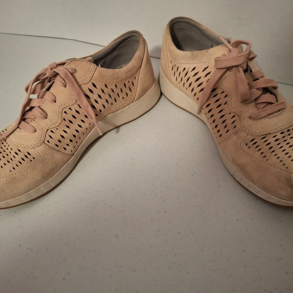 Dansko some discoloration